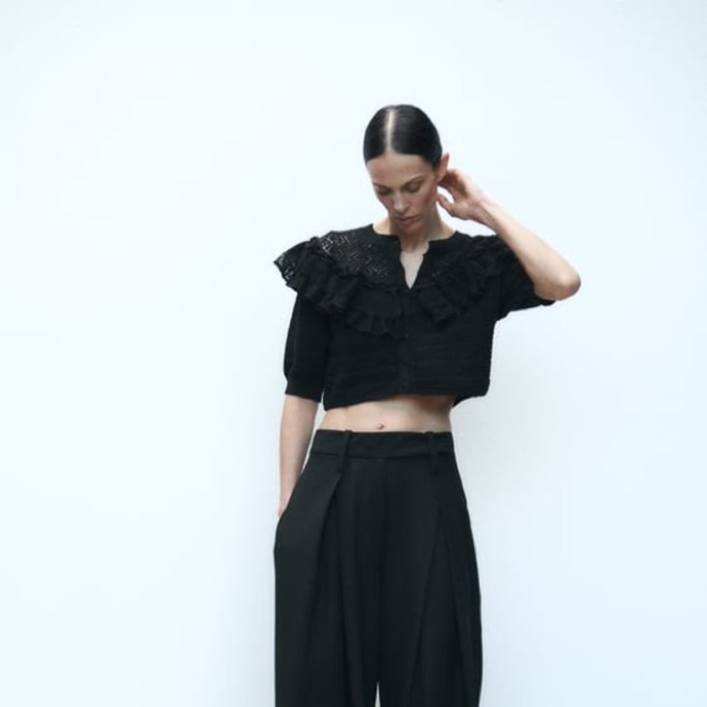 NWOT Zara knit top